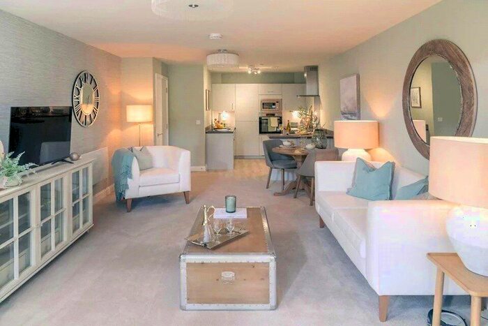 2 Bedroom Flat For Sale In Fairfield Road, Broadstairs, Kent, CT10