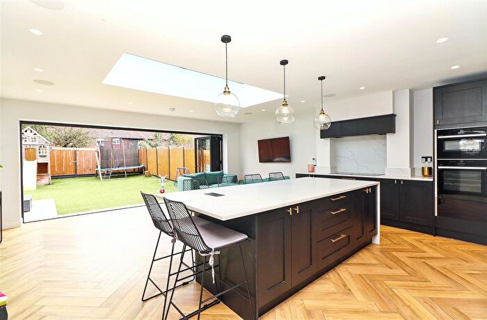 3 Bedroom Semi-Detached House For Sale In Thornbury Gardens, Borehamwood, WD6