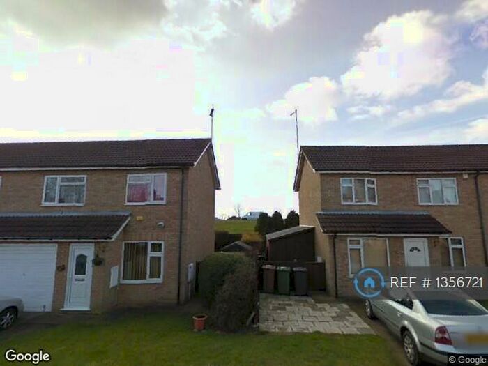 3 Bedroom Semi-Detached House To Rent In De Bec Close, Peterborough, PE1