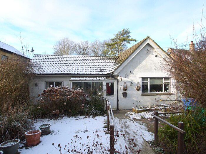 3 Bedroom Bungalow For Sale In Orpington By Pass, Badgers Mount, Sevenoaks, TN14