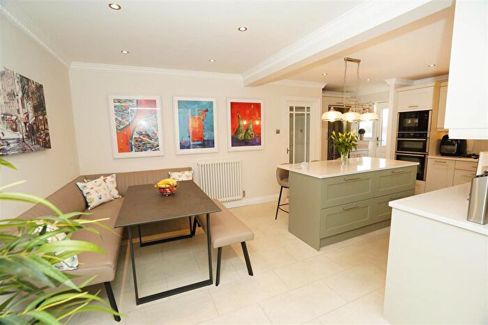 4 Bedroom Detached House For Sale In Crowborough Close, Lostock, Bolton, BL6