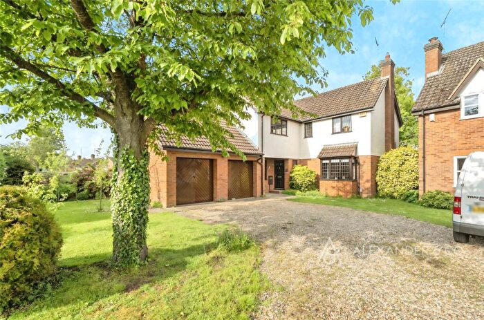 5 Bedroom Detached House For Sale In Park Road, Winslow, Buckingham, MK18