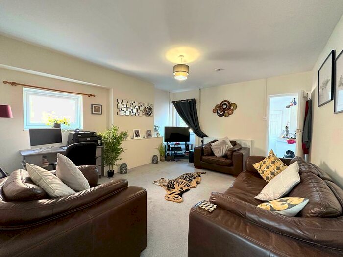 1 Bedroom Flat To Rent In Woodgate, Rothley, LE7