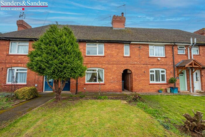 3 Bedroom Terraced House For Sale In Birmingham Road, Alcester, B49