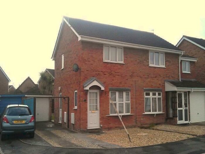 2 Bedroom House To Rent In Marindin Drive, North Worle, Weston-super-Mare, BS22