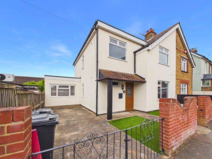 4 Bedroom Semi Detached House For Sale In Freemans Road, Minster, Ramsgate, CT12