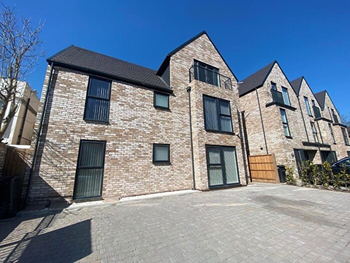 2 Bedroom Flat To Rent In Park Road, Waterloo, Liverpool, L22