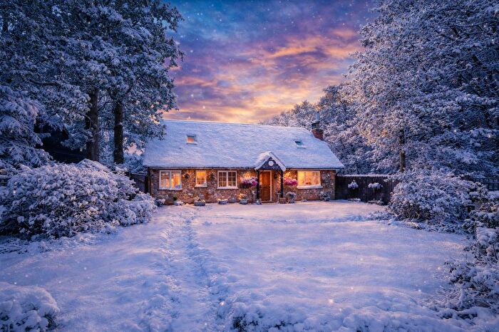 3 Bedroom Detached House For Sale In Wapseys Lane, Hedgerley, SL2