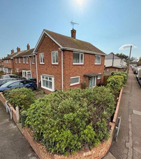 3 Bedroom End Terrace House For Sale In Linksfield Road, Westgate-On-Sea, CT8