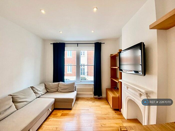 1 Bedroom Flat To Rent In Daventry Street, London, NW1