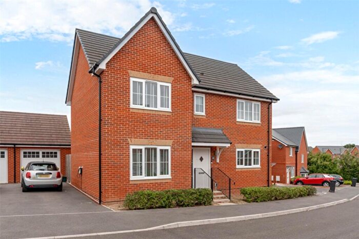 4 Bedroom Detached House For Sale In Buckthorn Lane, Wimborne, Dorset, BH21