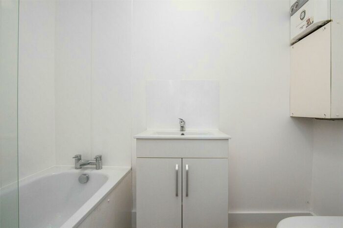 4 Bedroom Terraced House To Rent In Ewhurst Road, Brighton, BN2