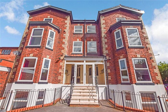 2 Bedroom Flat To Rent In Bridgenorth Avenue, Urmston, Manchester, Greater Manchester, M41