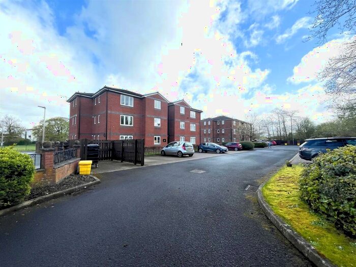 1 Bedroom Apartment To Rent In Keats Drive, Macclesfield, SK10