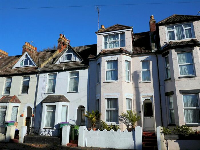 4 Bedroom Property To Rent In Bradstone Avenue, Folkestone, CT19