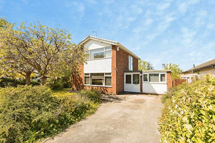 4 Bedroom Detached House For Sale In Merton Drive, Chester, Cheshire, CH4