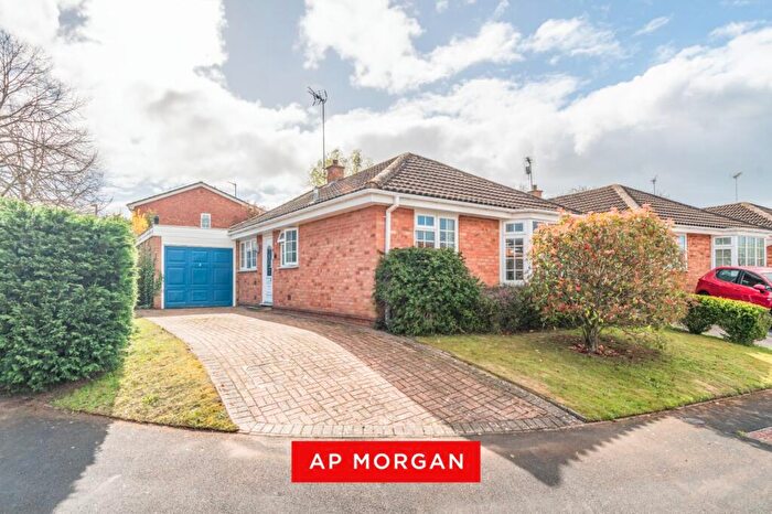 2 Bedroom Detached House For Sale In Snowshill Close, Church Hill North, Redditch, B98