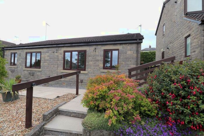 1 Bedroom Bungalow To Rent In Regency Park Grove, Pudsey, LS28