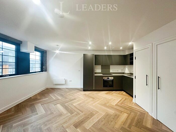 2 Bedroom Apartment To Rent In Lockside Apartments, Scotland Street, B1