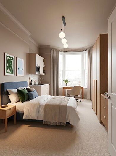 6 Bedroom Terraced House To Rent In Bloomfield Road, Bristol, BS4