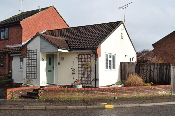 2 Bedroom Bungalow For Sale In Jenner Mead, CM2