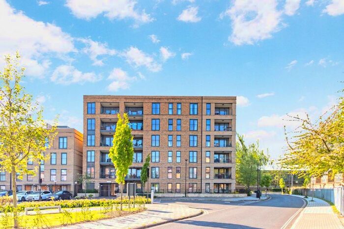 2 Bedroom Flat To Rent In Cowley Road, London, SW9