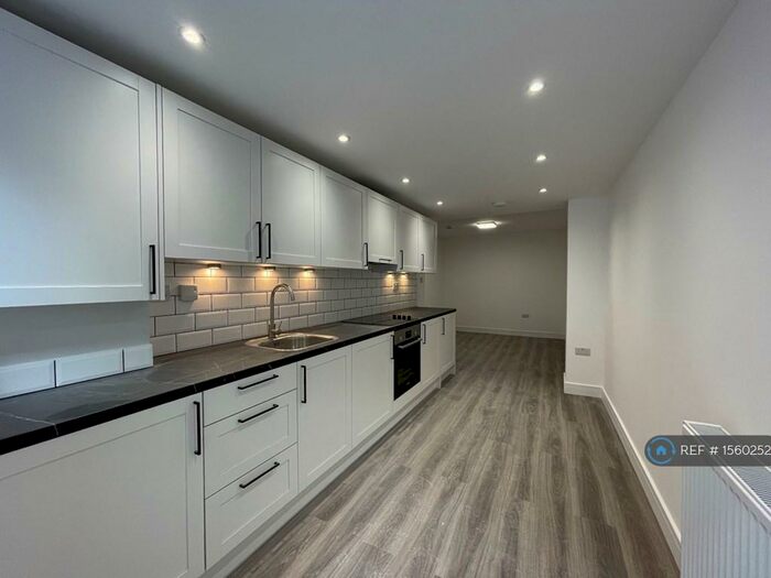 2 Bedroom Flat To Rent In Allen Road, London, N16