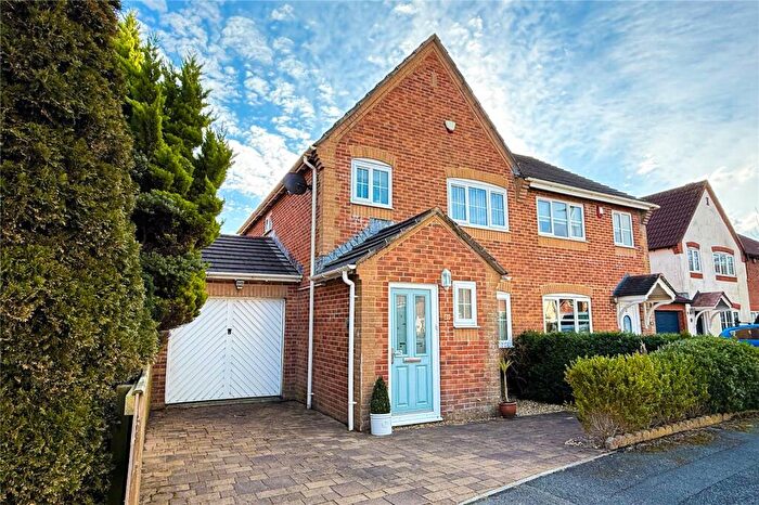 3 Bedroom Semi-Detached House To Rent In Ashwood Park Road, Plymouth, Devon, PL7