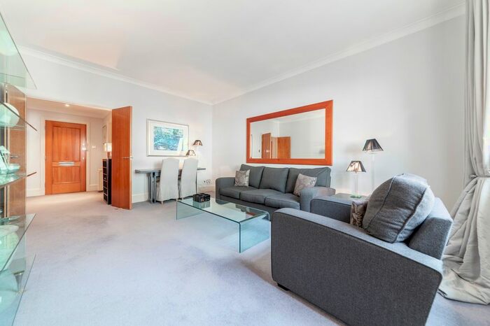 1 Bedroom Flat To Rent In East Block, County Hall, Forum Magnum Square, London, SE1