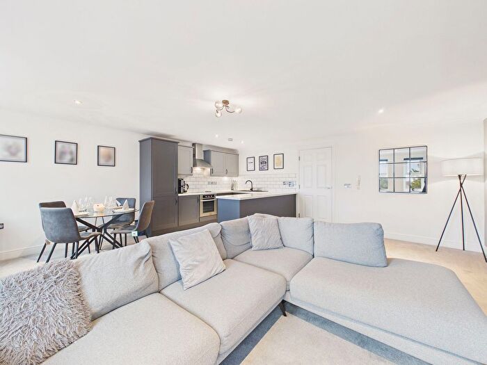 2 Bedroom Flat For Sale In Moss Side, Wrekenton, Gateshead, NE9