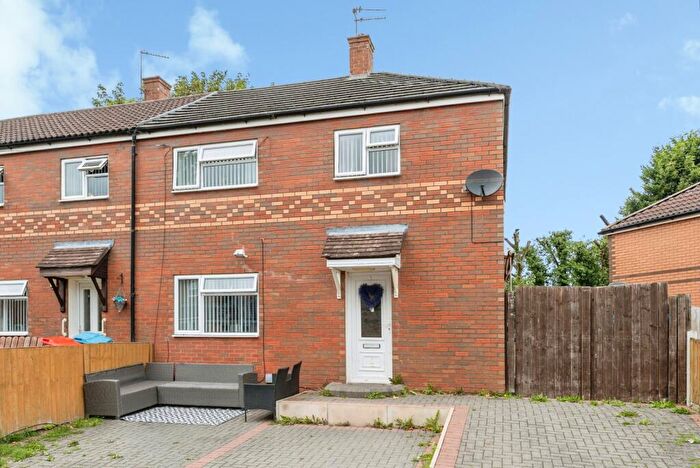 3 Bedroom End Of Terrace House For Sale In Parklands, Little Sutton, Ellesmere Port, Cheshire, CH66