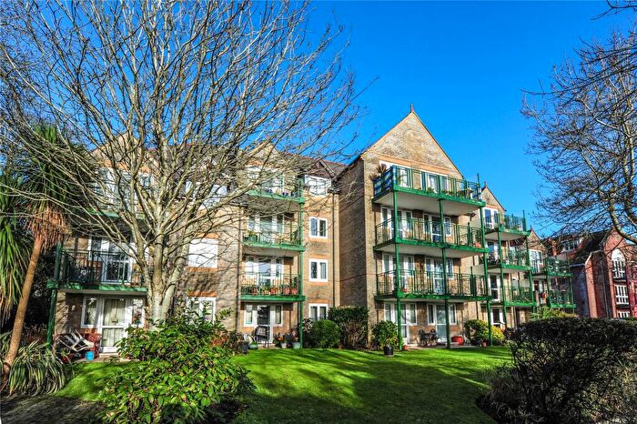 1 Bedroom Retirement Property For Sale In Parkstone Road, Poole, Dorset, BH15