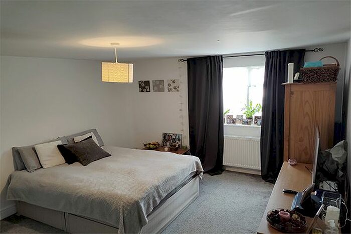 3 Bedroom Flat To Rent In Asof St, London, SE10