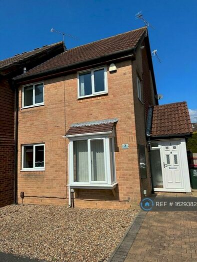 1 Bedroom Terraced House To Rent In Lancelot Close, Crawley, RH11