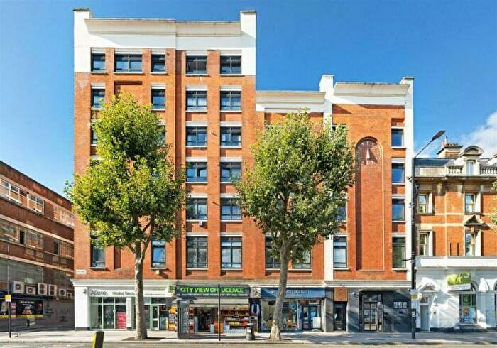 2 Bedroom Flat To Rent In Bethnal Green Road, London, E2