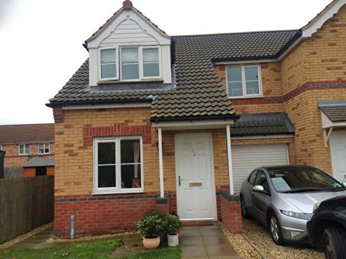 3 Bedroom Semi Detached House To Rent In Connaught Road, Scunthorpe, DN15