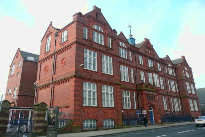 2 Bedroom Flat To Rent In Great Moor Street, Bolton, BL1