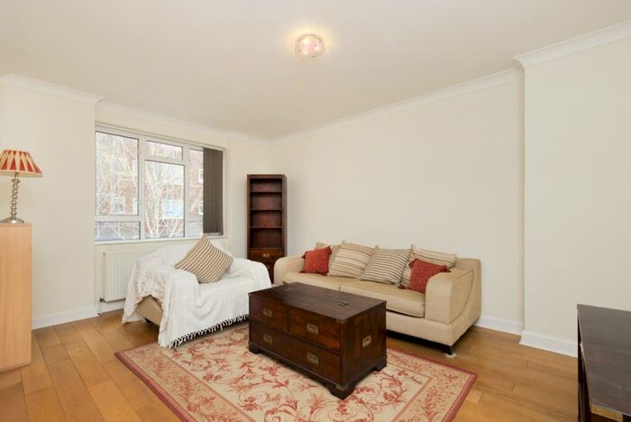2 Bedroom Flat To Rent In Charlbert Court, Mackennal Street London, NW8