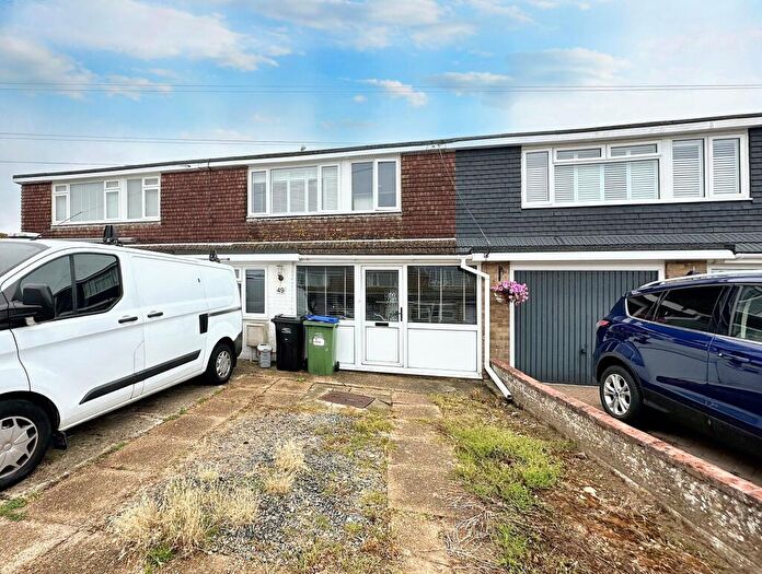 4 Bedroom Terraced House For Sale In Southdown Avenue, Peacehaven, BN10