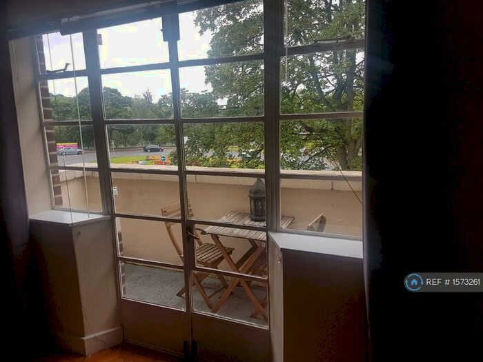 2 Bedroom Flat To Rent In Mansfield Road, Nottingham, NG5