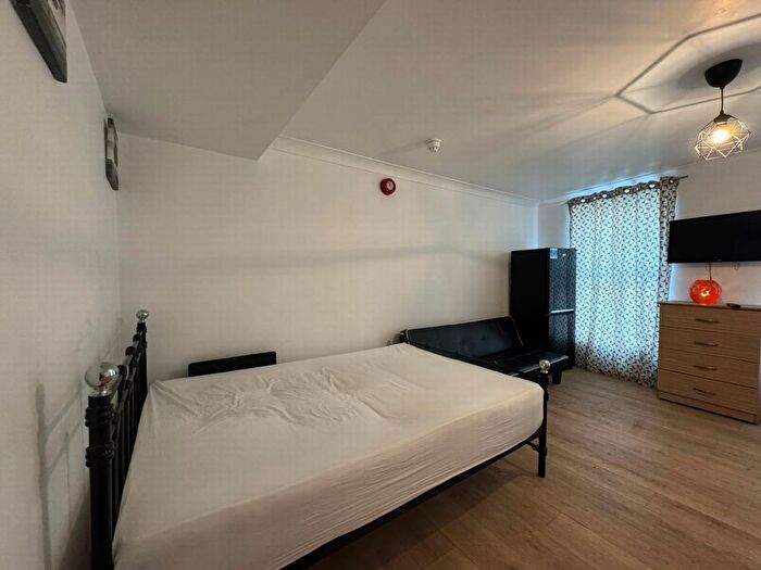 Studio To Rent In Goswell Road, Barbican, EC1M