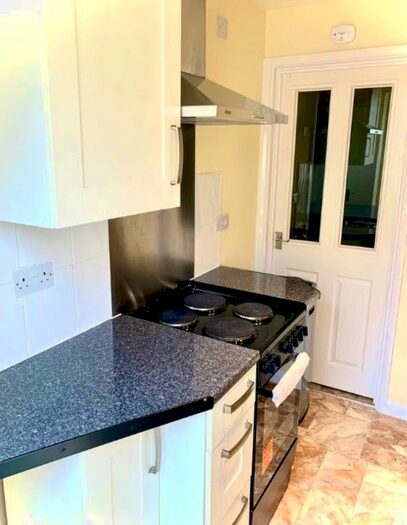 2 Bedroom Flat To Rent In Badgerdale Way, Littleover, Derby, DE23