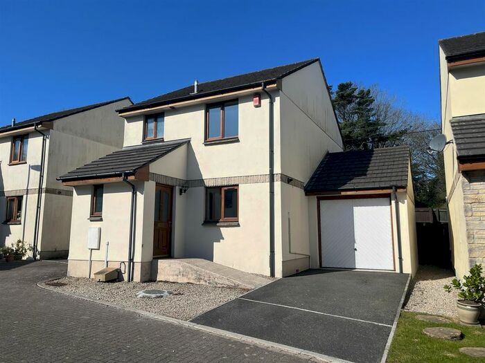 3 Bedroom Property To Rent In Chy Cober, Hayle, TR27