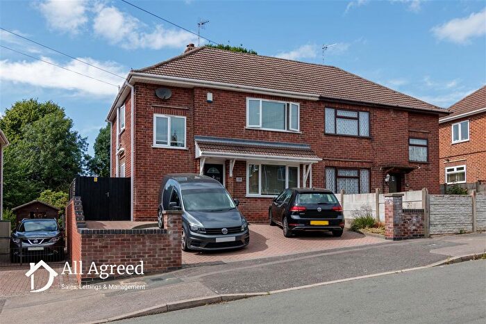 3 Bedroom Semi-Detached House For Sale In Old Coppice Side, Heanor, DE75