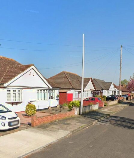 3 Bedroom Semi-Detached House To Rent In Fairfield Close, Romford, Essex, Hornchurch, RM12