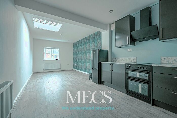 1 Bedroom Flat To Rent In Flat A Bearwood Road, Smethwick, West Midlands, B66