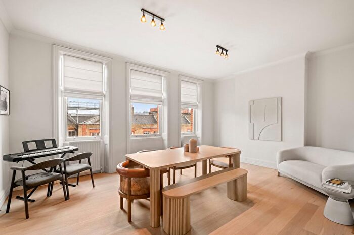 4 Bedroom Flat To Rent In Wynnstay Gardens, Allen Street, W8