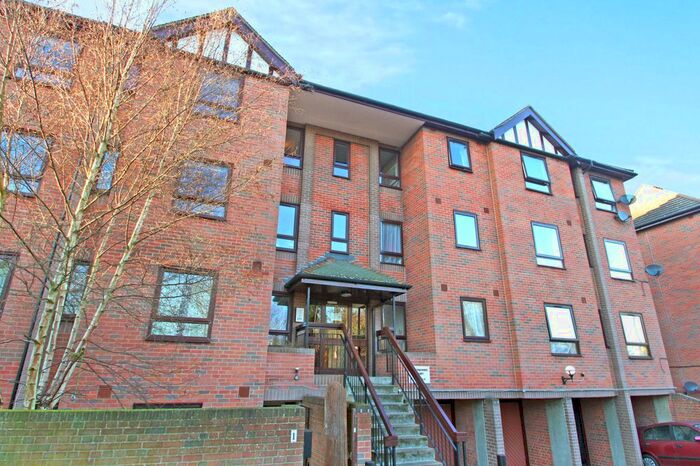 1 Bedroom Flat To Rent In Beechwoods Court, London, SE19
