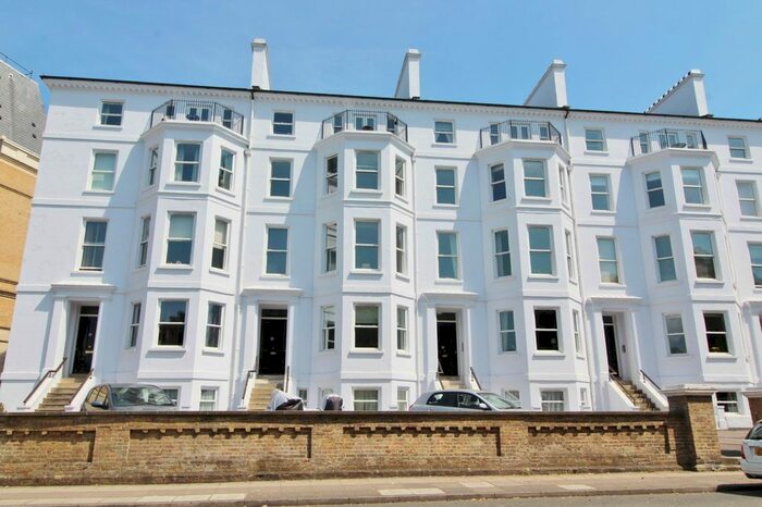 2 Bedroom Flat For Sale In Southsea Terrace, Southsea, PO5