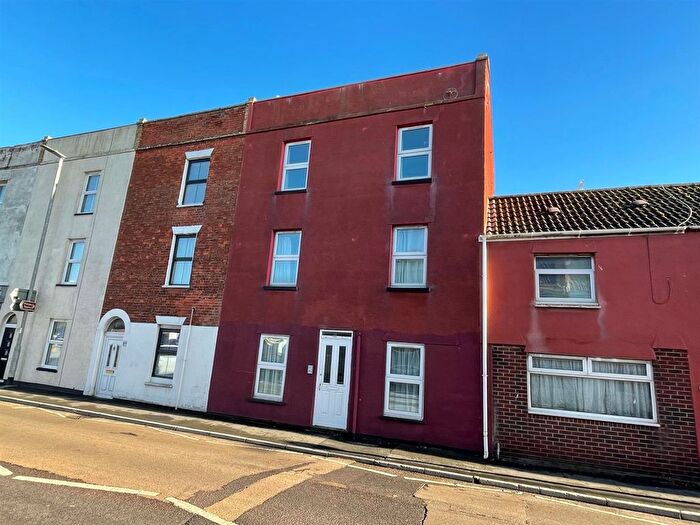 1 Bedroom Flat To Rent In Flat Oxford Street, Burnham-On-Sea, TA8